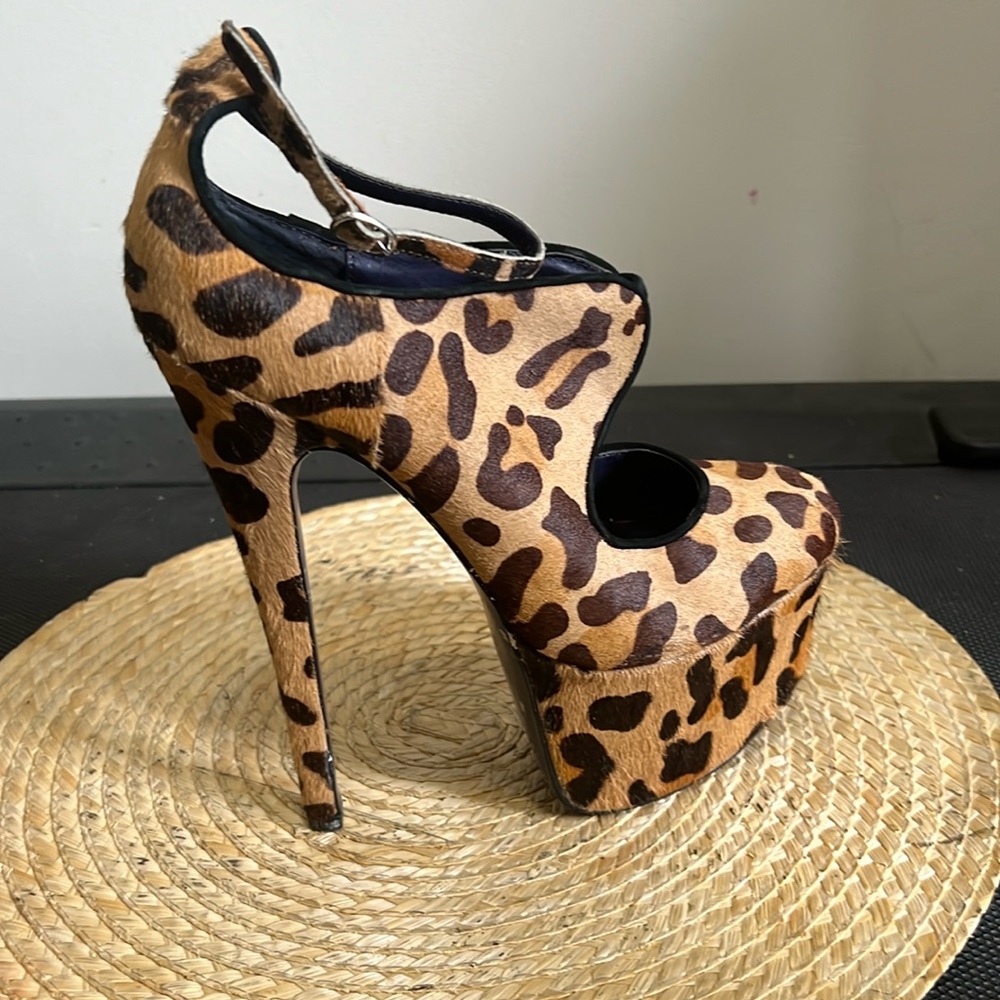 London Trash Leather Real Fur Animal Print Platform Pleaser Heel  Size 8